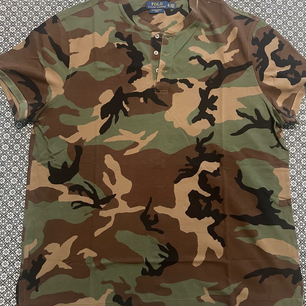 Polo by Ralph Lauren Men's Green and Brown Camo Henley Tee